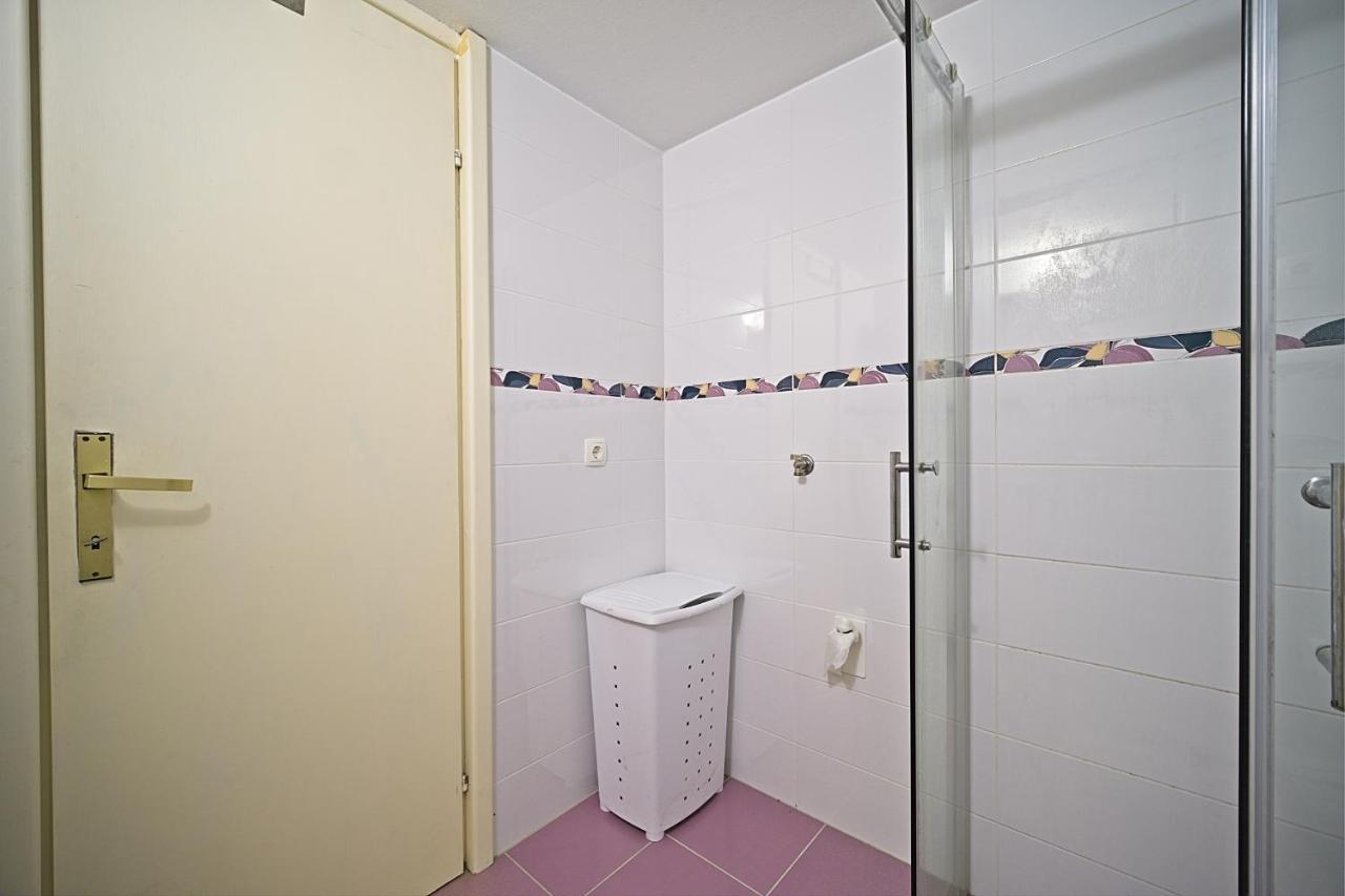 Apartment Renata Postira Esterno foto